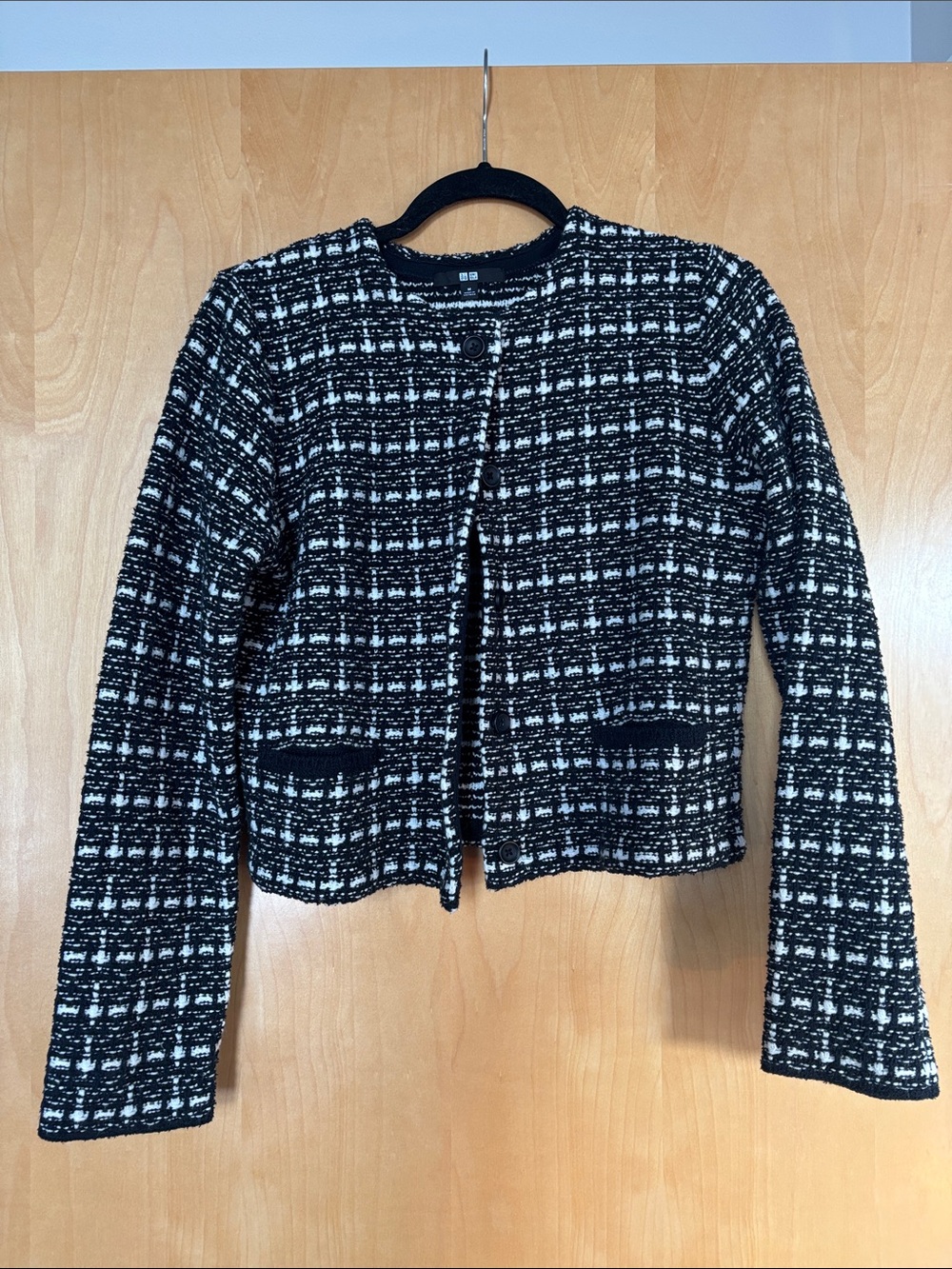 Uniqlo Cardigan Black and White Knit